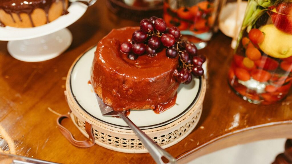 Ingredients That Make a Perfect Daisy Cake