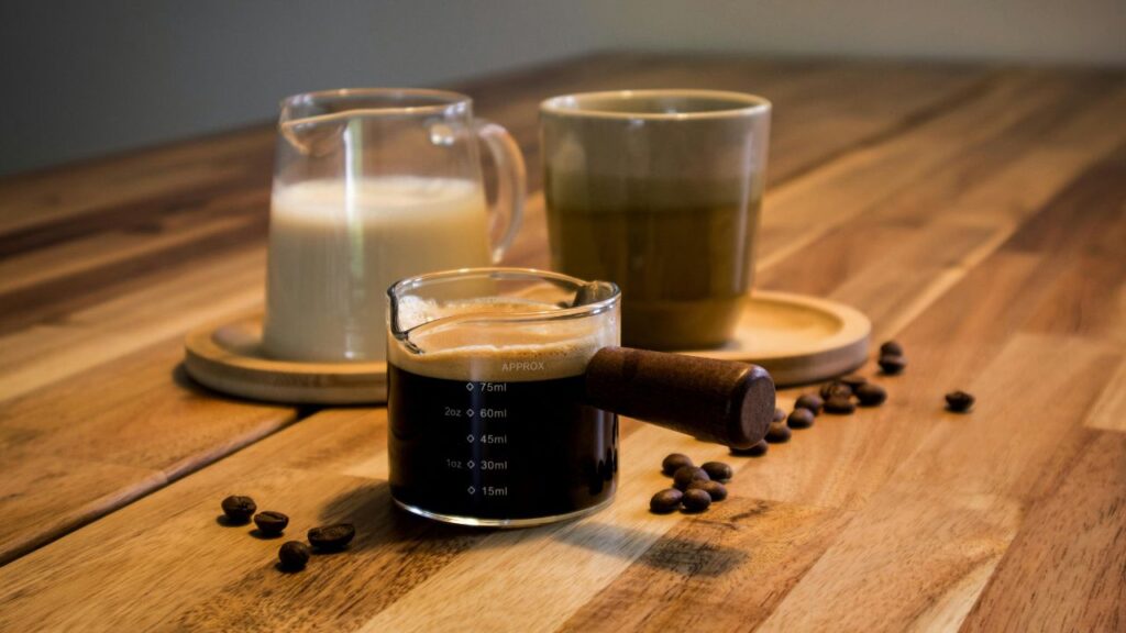 Comparison Table Traditional vs. Modern Coffee Sets