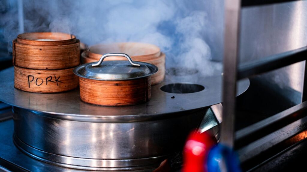 The Role of Steam Table Containers in Hot Service