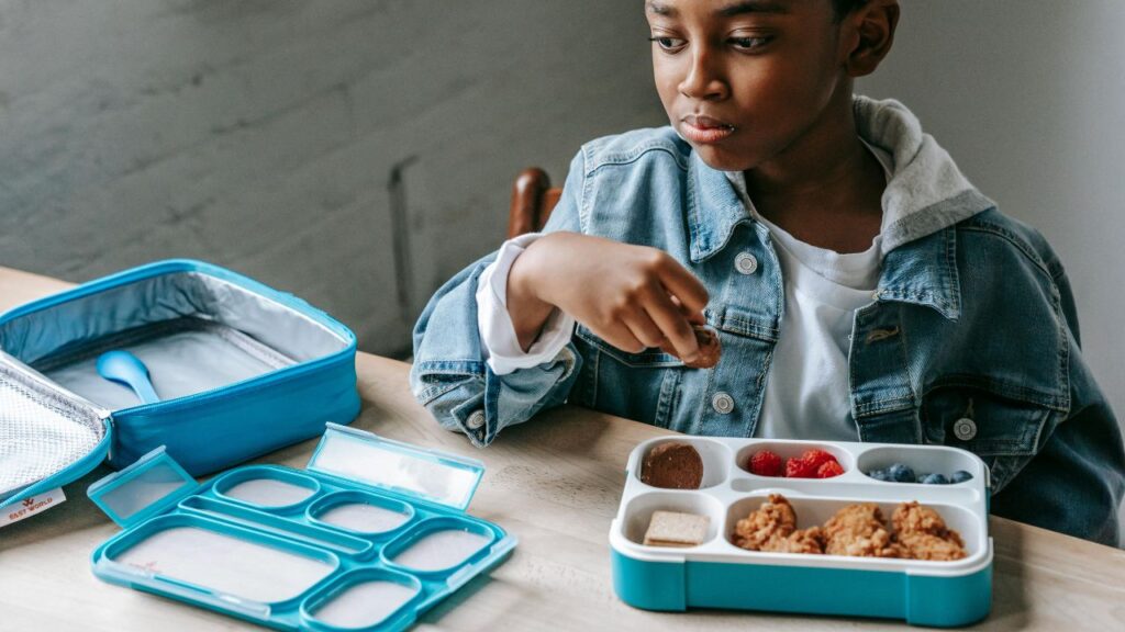 Can Chickens Eat Fruits