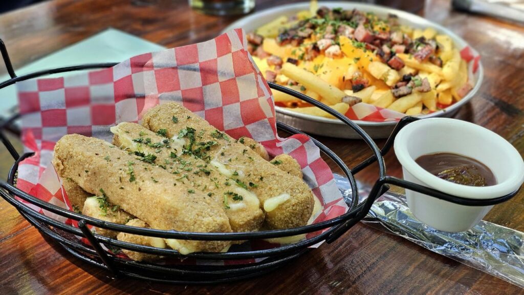 Tips to Keep Loaded Fries Crispy