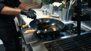 Read more about the article Food Pan The Backbone of an Efficient Kitchen
