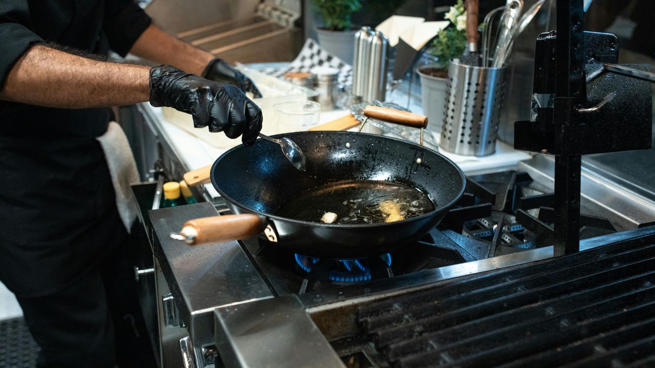 Read more about the article Food Pan The Backbone of an Efficient Kitchen