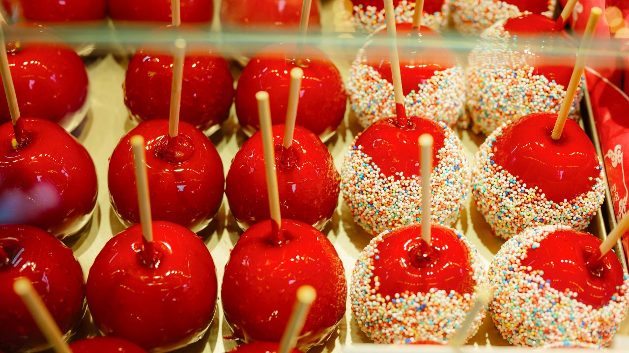 Read more about the article Sweet Red The Rise of the Sugary Crimson Lifestyle