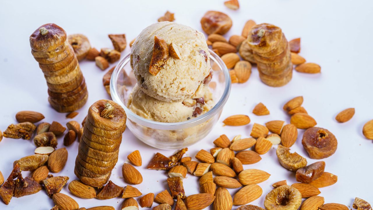 Read more about the article Almond Horn A Sweet and Nutty Delight Around the World