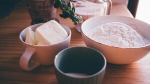 Read more about the article Black Bowl A Simple Yet Stylish Essential for Every Home